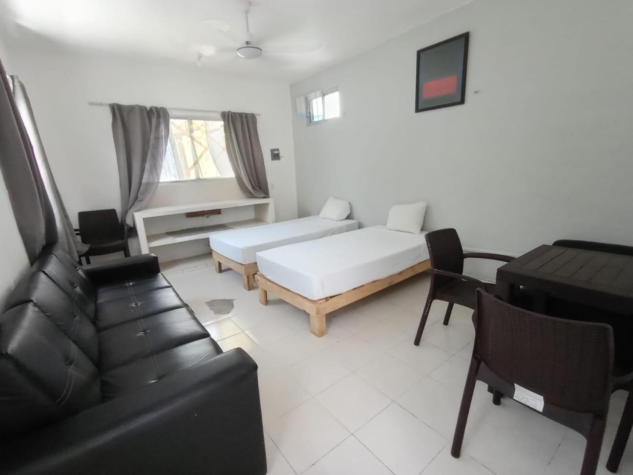 Casa Maria Fernanda Hotel Плая дел Кармен Екстериор снимка